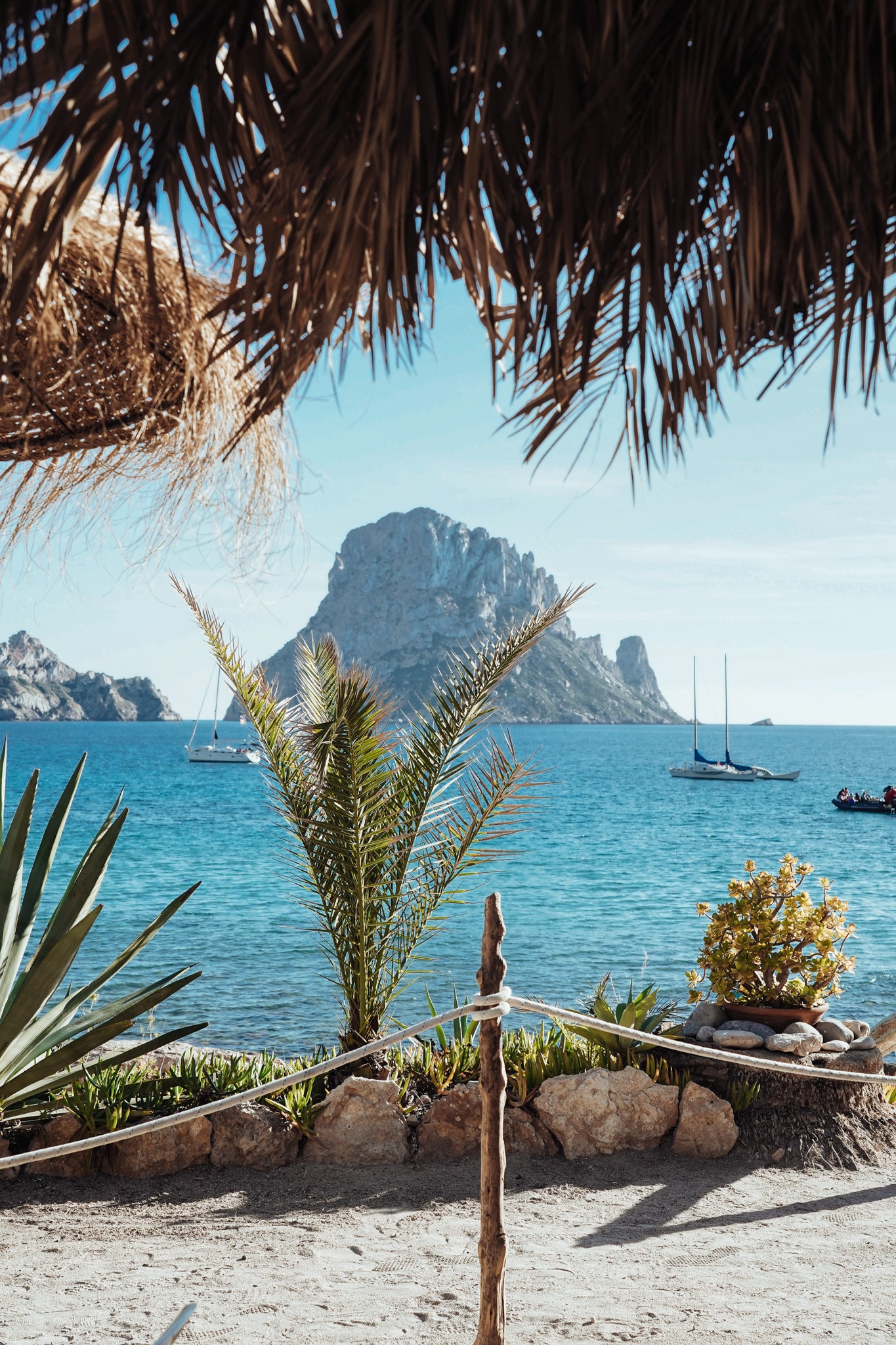 Wanneer barst de bubbel? De donkere realiteit van exorbitante vakantiehuurprijzen op Ibiza